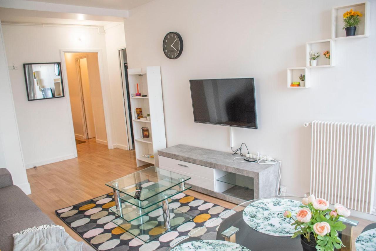 Apartment Villeneuve Stade de France Free parking WiFi Buitenkant foto