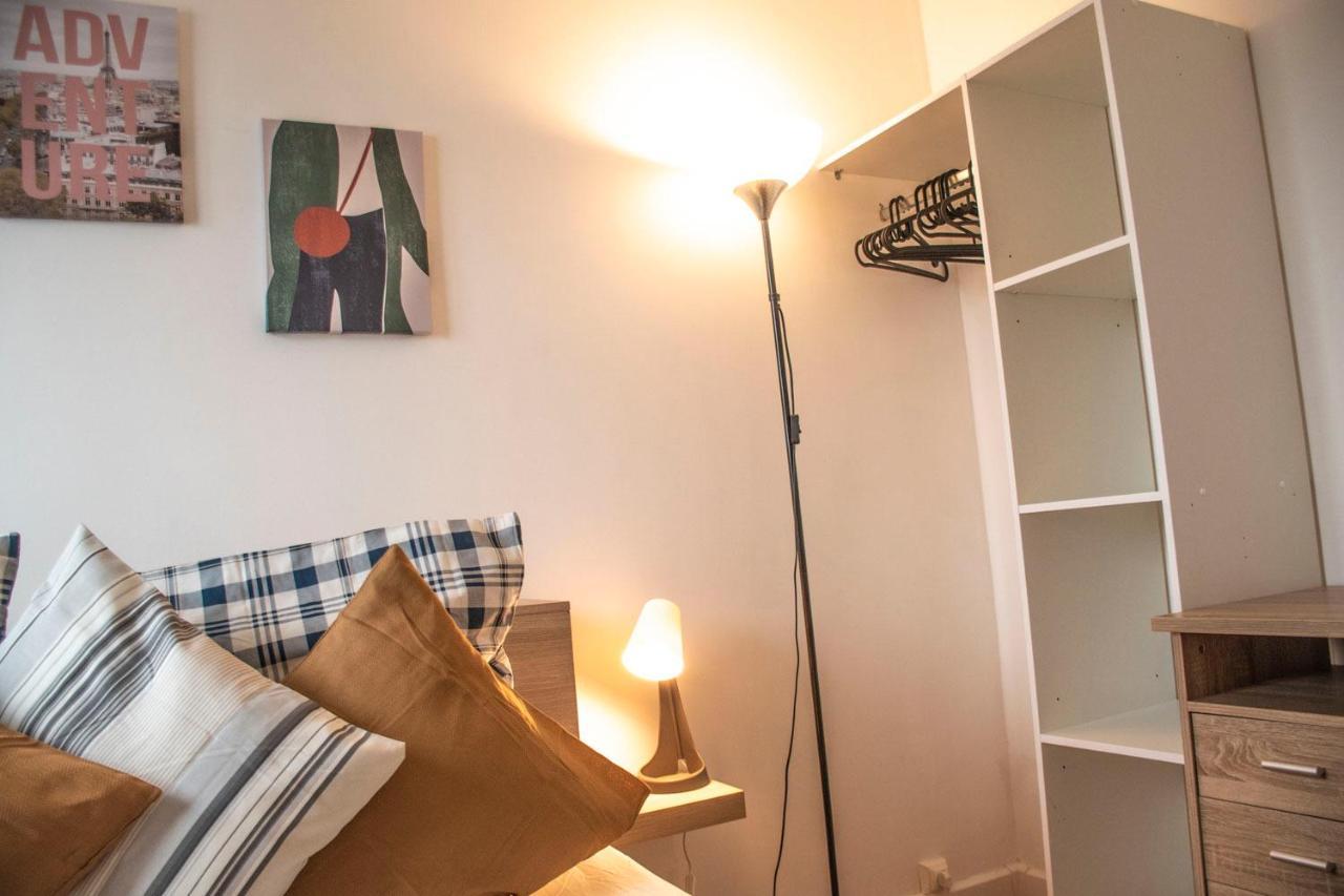 Apartment Villeneuve Stade de France Free parking WiFi Buitenkant foto